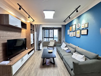 4号线南屏站地铁口_干净整洁_精装自住三房家具齐全拎包入住