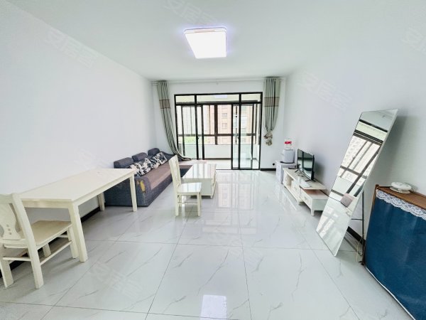 东方蓝海精品三房__家具齐全_拎包入组_交通便利