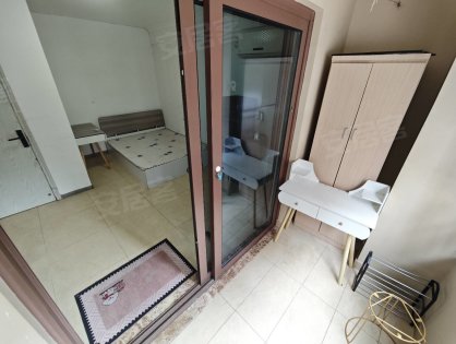 免费住三天！融创城创泽园主卧阳台_三号线安医二附院_港澳广场