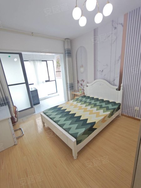 蜀山区三户室25平米正南27层
