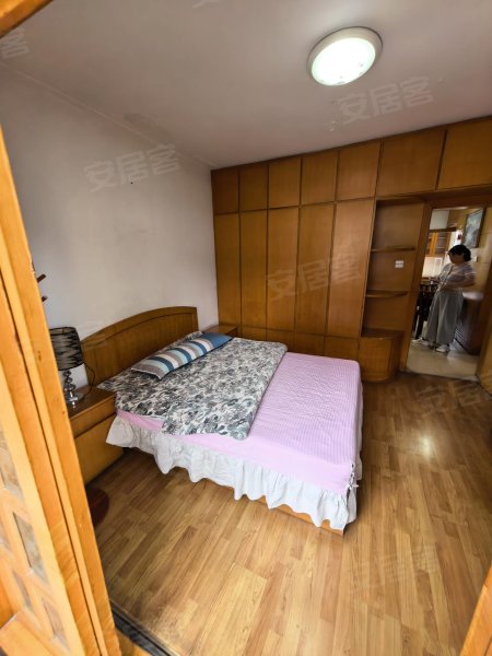 安装公司_家具家电齐全_随时看房_户型好_地段好_拎包入住