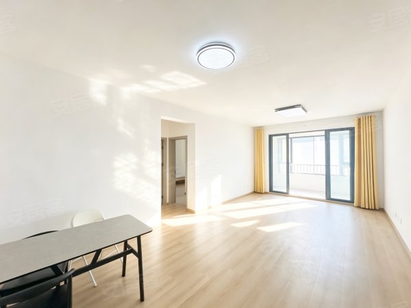 精装修大四室_全屋小米空调_民用水电_靠近地铁免费停车包物业