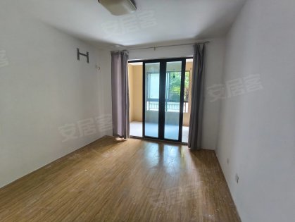 旭辉湖山源著_一楼带院子洋房出租_适合住家合租_办事处经营等