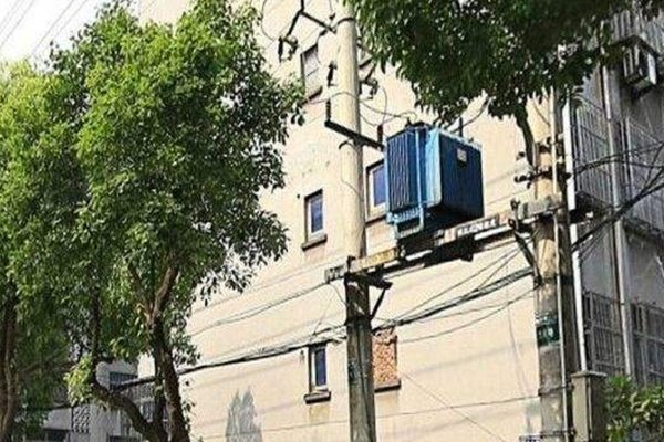 丽华三村人口