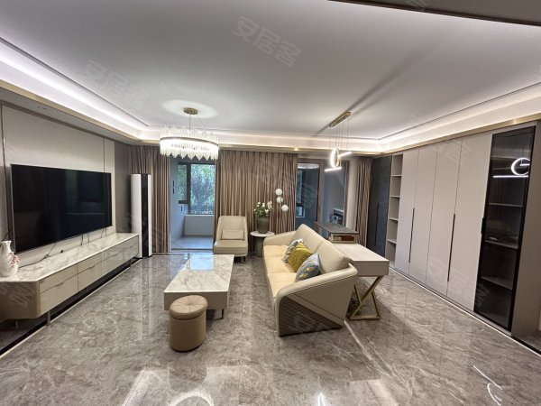 龙湖景粼玖序_超大横厅三房_前排观景大平层_全屋定制拎包入住