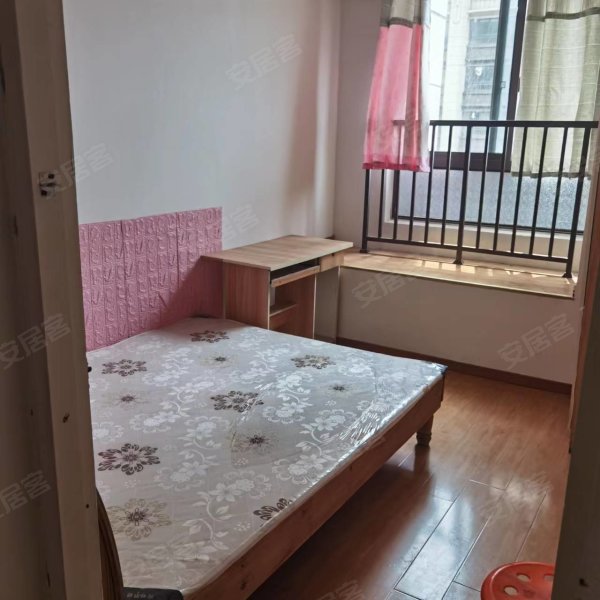 淮海大道，安医四院旁陶冲湖城市广场单间出租，有低价房源