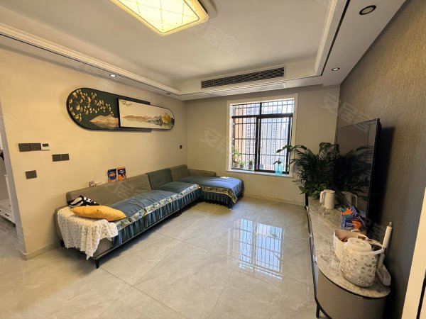 业主自住装修_滨湖润园_两室一厅_四中陪读_精装修金融港悦方