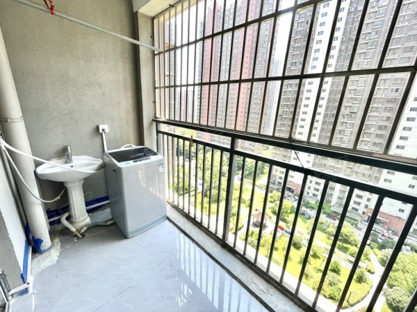 自己家房子_云谷创新园_中信银行旁_南北通透押一付一