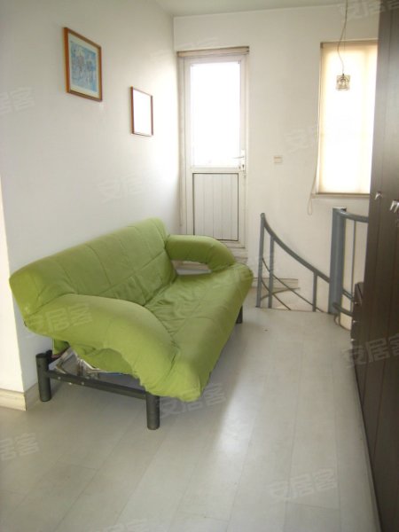 600x600.jpg