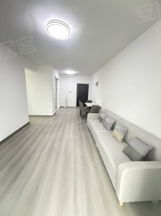 双兴河畔三室出租_地处繁华_旁边地铁_医院_学校_商场等都有
