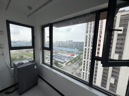 双兴河畔精装三室_6号线地铁口_自住装修_民水民电好停车