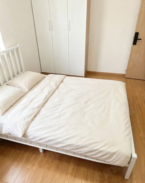 三七号线繁华大道站旁_翠微北园主卧阳台_安医二附院_港澳广场