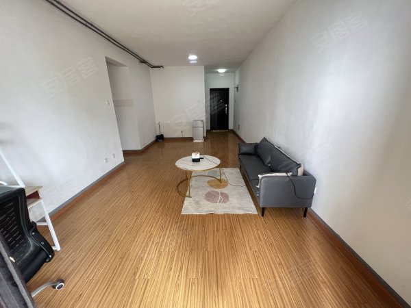 建平小学安大三联3号线地铁口旁_世茂钥匙在手随时可看房入住
