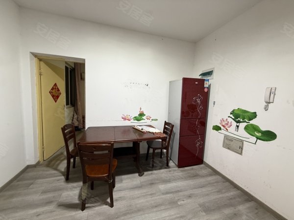 新店花园(1-11栋)_拎包入住_通风好_电梯房