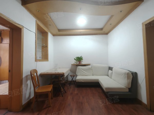 蜀山区三户室74.20平米正南5层