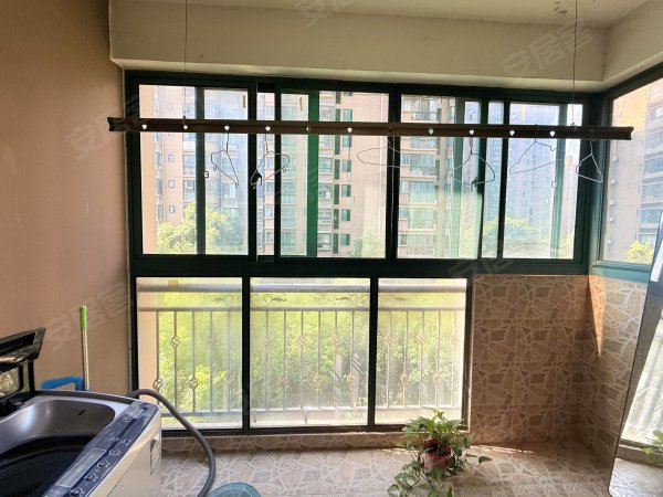金域蓝湾_北一环白水坝地铁口高层电梯_家电家具全拎包入住急租