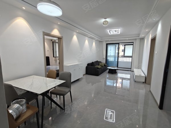 鹤翔园瑞庭精装修两室一厅，小区房，民用水电，南北通透拎包入住