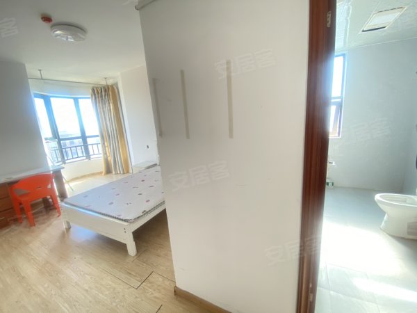 玉兰大道地铁口_新华学院（朝南主卧独卫）家具齐全_可短租月付