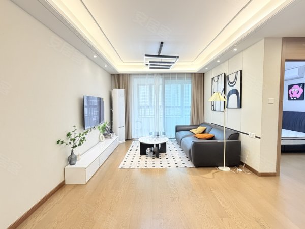 新四中旁_保利和熹花园_精装三房_全屋地暖_家具家电齐全