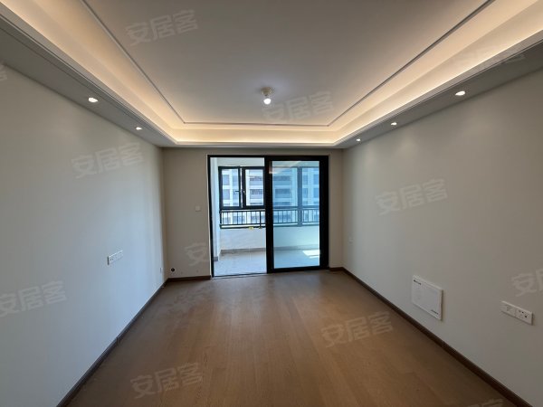 和熹花园实拍_精装交付_有暖气_随时看房_义城地铁