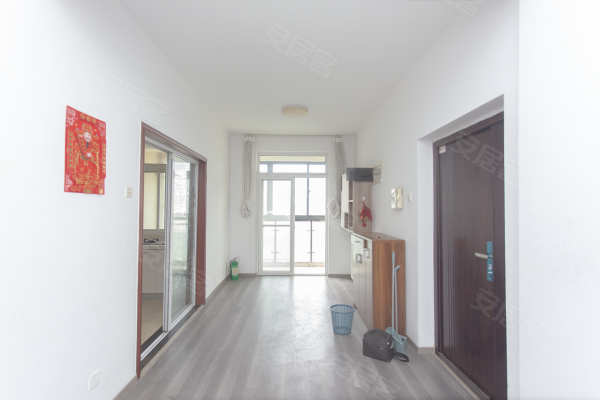 新上_看房有钥匙_靠近小区东门实地拍照_拎包入住4号线地铁口