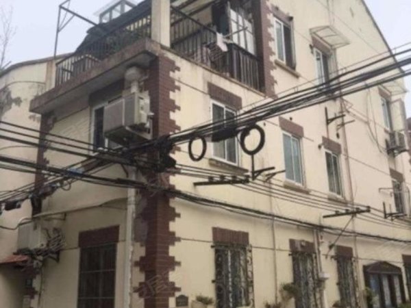 真新新天地马当路地铁口一楼独门独户全屋地暖有钥匙