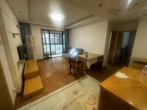 实图实价_房东自住两室_全屋实木地板三空调朝南双阳台一梯三户