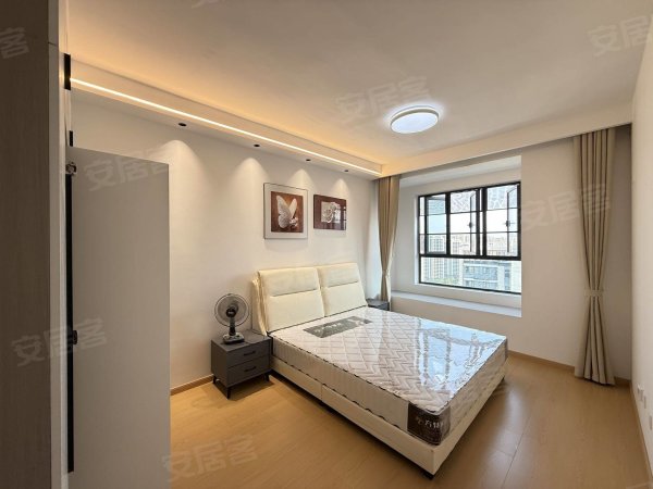地下车库停车免费押一付一正规小区民水民电_精装三室全屋定制