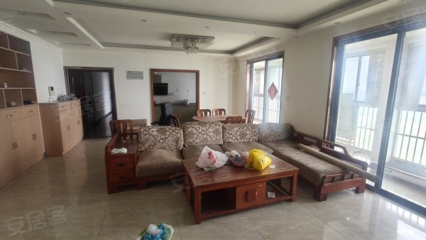 中国铁建国际城和畅园_4室2厅2卫_家电齐全_电梯房