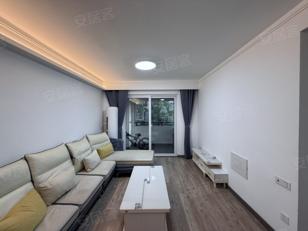 三房配齐_四台空调__配置齐全_拎包即住_合肥雅郡