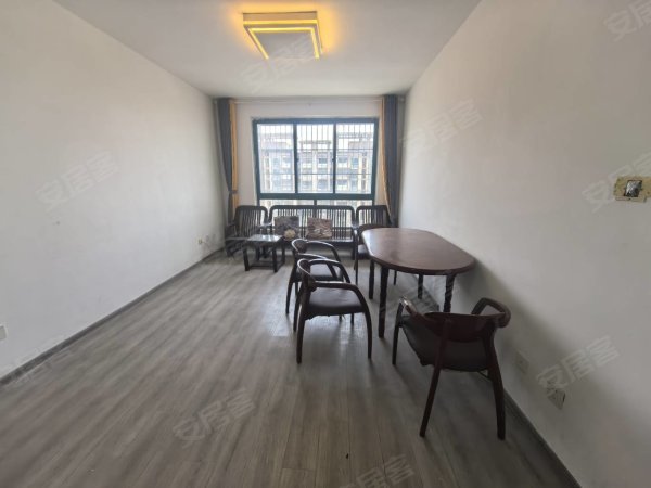大兴新居电梯房家具家电齐全拎包入住长期出租