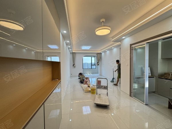 湖畔书香定制精装_近地铁_新四中_滨湖首府_省立医院_银泰旁