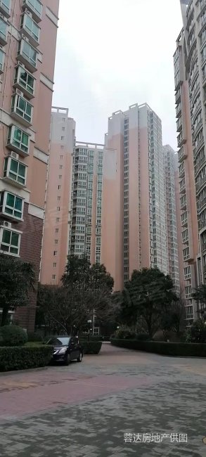 出售高新区大寨路旭景碧泽园三室两卫128平