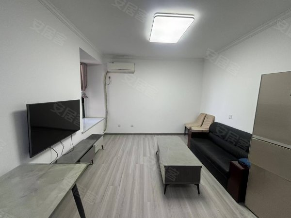 保真_实拍_自住两室__精装修_家电齐全__拎包入住_随时看