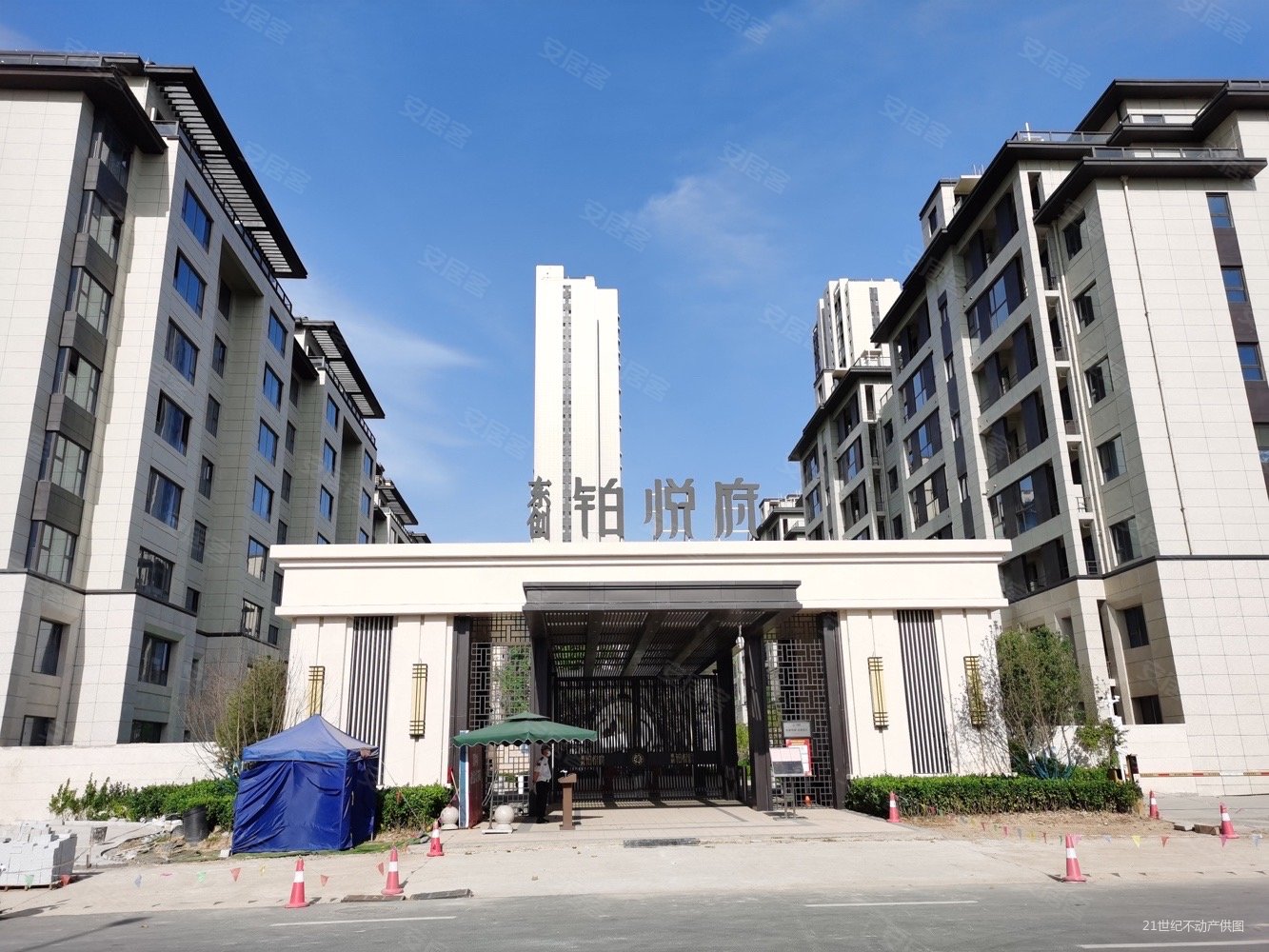 铂悦府二手房高层毛坯有本随时过户看房我有钥匙