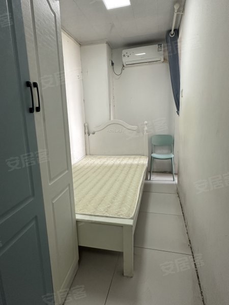 和地广场，银联广场，星隆国际精装单间400，有空调可短租实拍