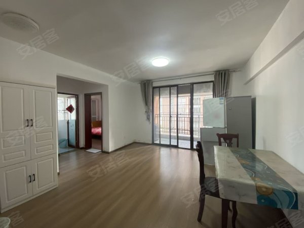 地铁口_百汇城市广场2室_家电齐全_拎包入住_看房方便