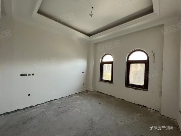 郑州房产网>郑州二手房>新郑二手房>龙湖双湖大道二手房>林溪湾(别墅)
