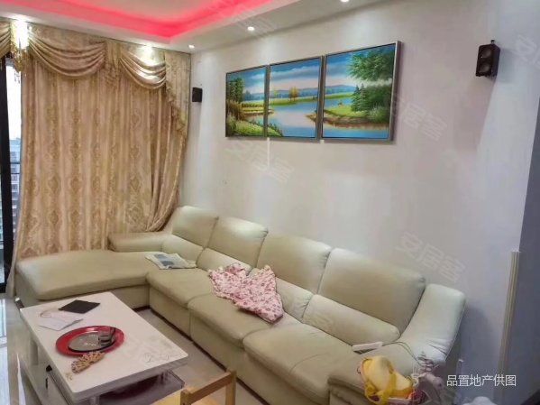 中信观澜凯旋城3房2厅2卫1006平南北通带车位