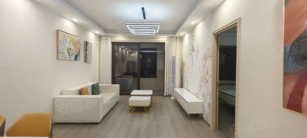 金地格林传奇_阳光充足_电梯房_拎包入住