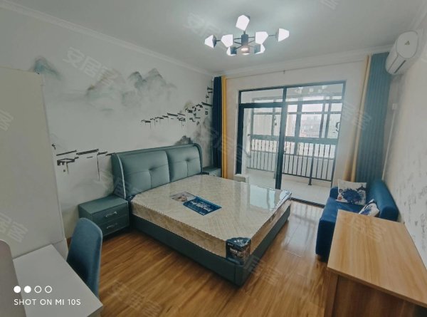 主卧阳台房800_绿地中心_里店雅苑_和光新苑