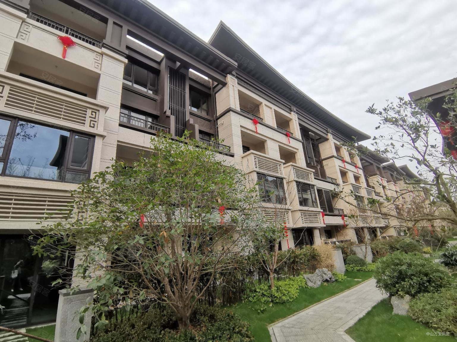无锡二手房 锡山二手房 安镇二手房 建发玖里湾(别墅) 1/19
