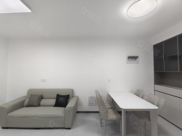 精装家用两室全屋瓷砖！近长鑫存储！全屋定制！包物业