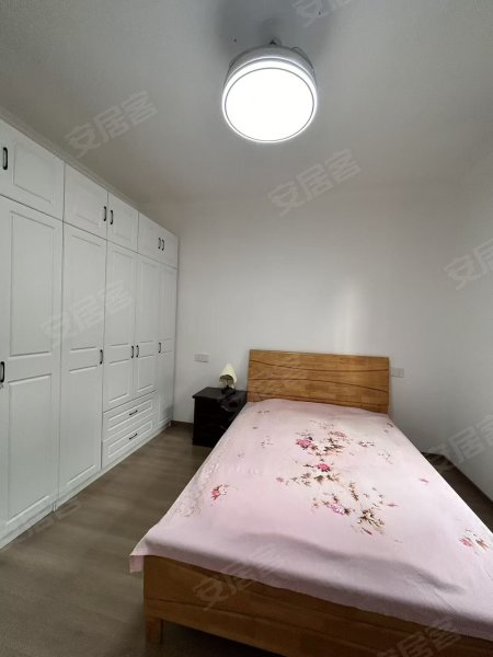 安徽工业经济技术学院西区宿舍，二中宿舍和仕嘉名苑，曙光路小学