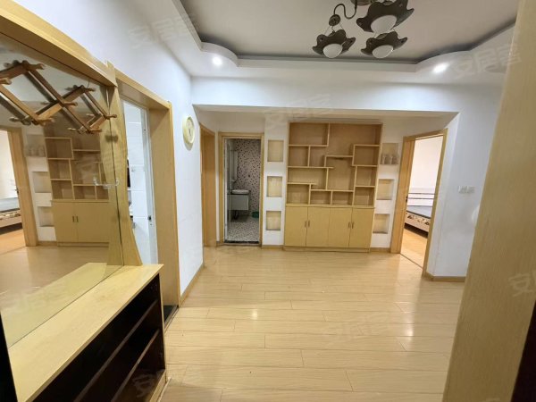 中国铁建国际城广园_阳光充足_家电齐全_2室2厅1卫