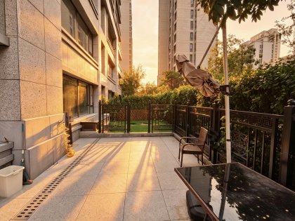可月付办公住家直播_通地库_锦绣首玺私人院子_带硬化种菜养花