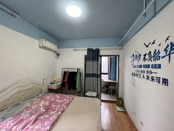 星海城_边户正规一室一厅_电梯房_精装修_采光好