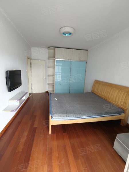 鸿兴苑2室出租，元一名城对面，淮南路地铁口，临桥苑隔壁