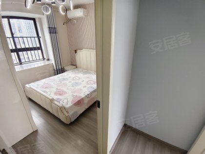 精品单间）可短租月付）可押一付一）浦发）滨湖银泰）联投中心）