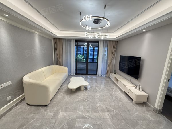 业主直租_精装大洋房_四叶草户型_中央空调家加地暖_拎包入住
